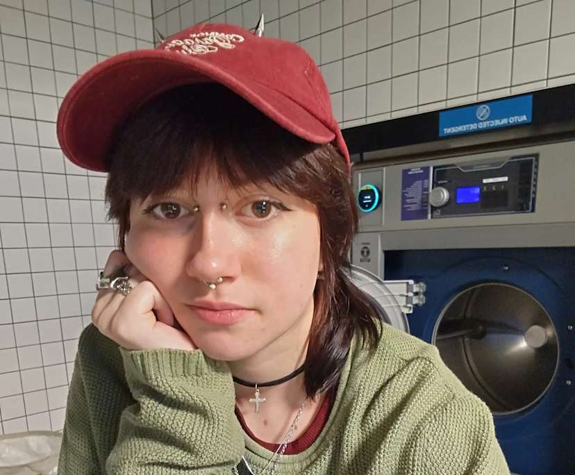 Kelsie (23), $250, LGBTQIA+, Non-smoker, No pets, and No children