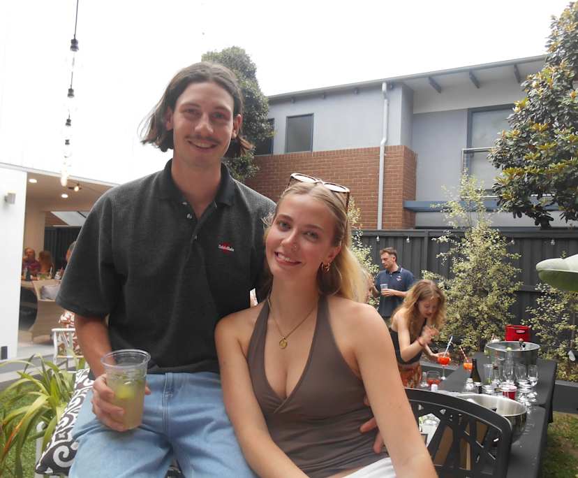 Elli (21) and Joe (23), $500, 
