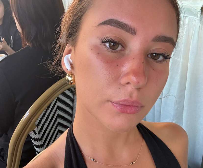 Daphné (22), Mathieu (22) and Rayan (22), $4,000, Smoker, No pets, and No children