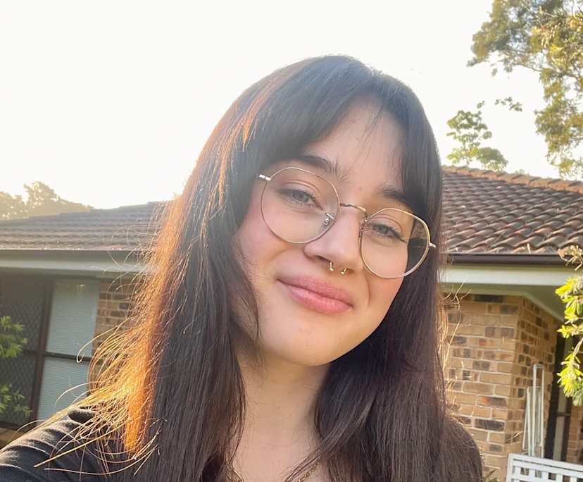 Ruby (24), $350, Non-smoker, Have pets, and No children