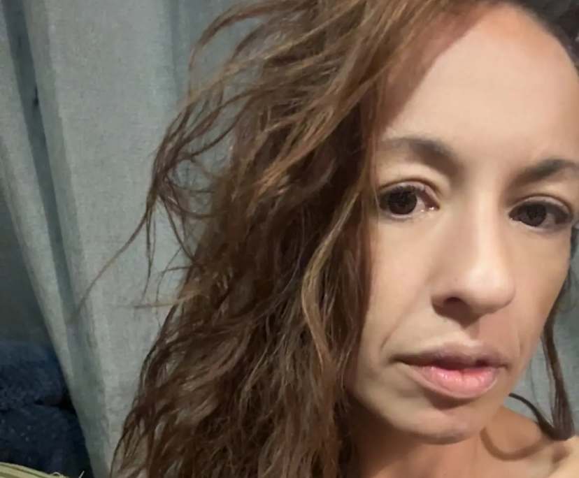 Samantha (37), $300, Non-smoker, No pets, and No children