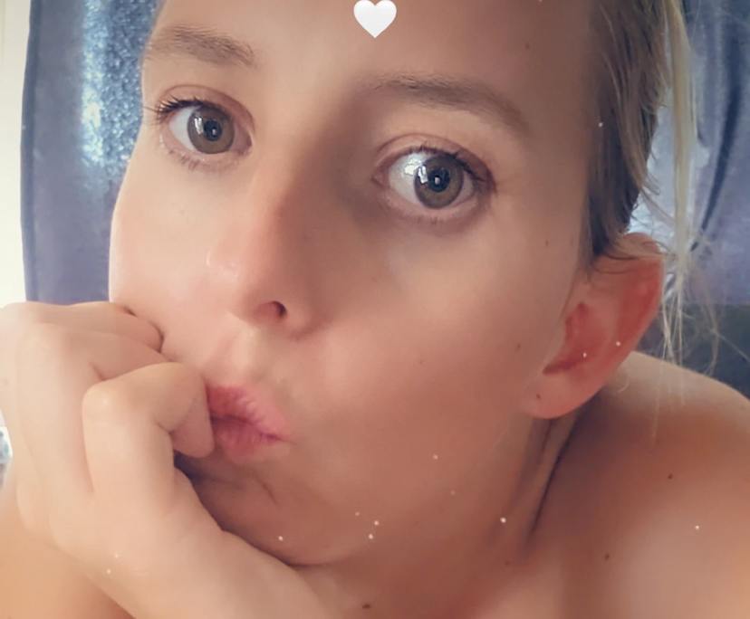 Sara (30), $400, Non-smoker, Have children, and No pets