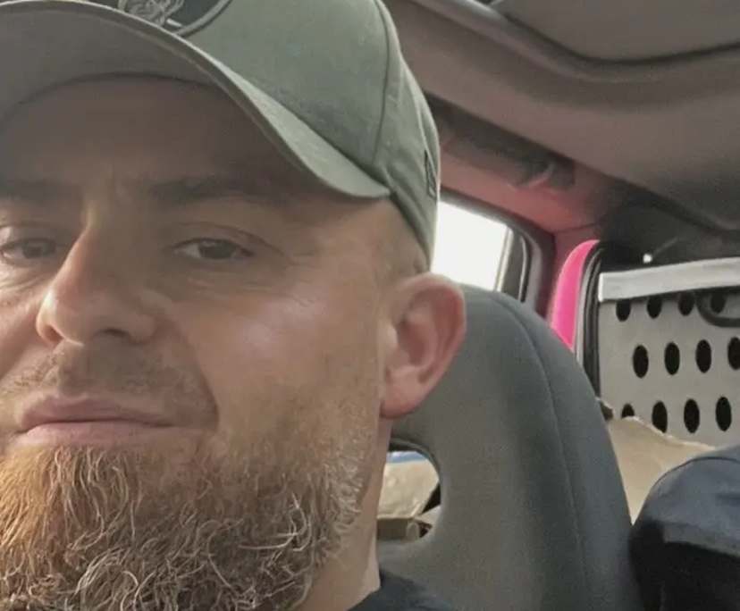 Deren (40), $300, Smoker, No pets, and No children