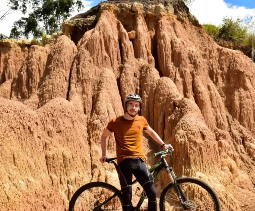 Danilo (29), $250, No pets, Non-smoker, and No children