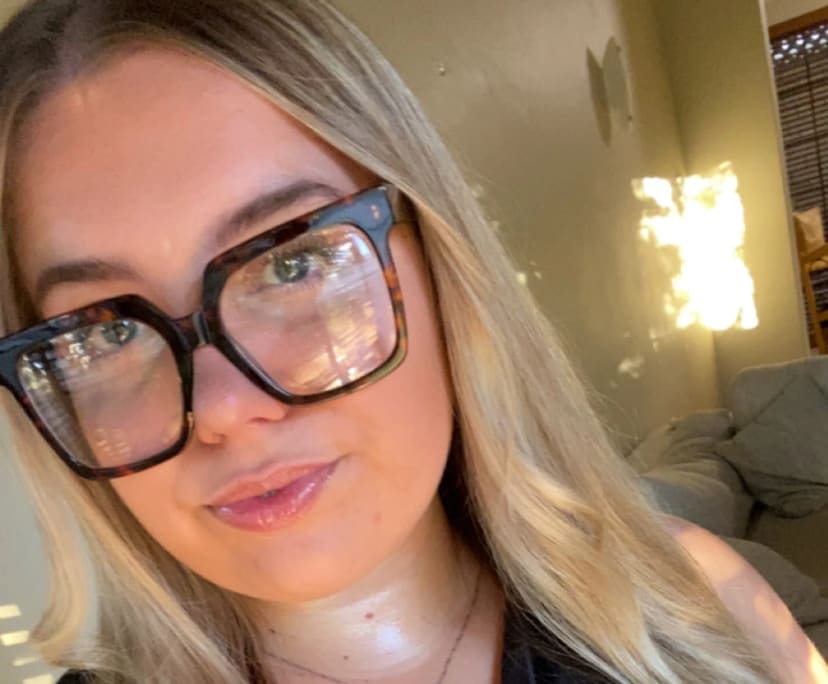 Carla (25), $350, Non-smoker, No pets, and No children