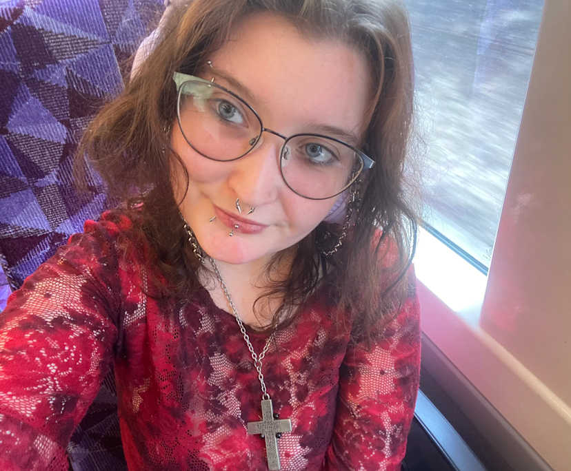 Summer (22) and Symon - my dad (48), $200, Non-smoker, Have pets, and No children