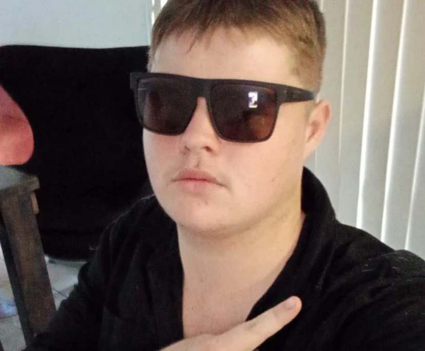 Bailey (19), $280, Smoker, No pets, and No children