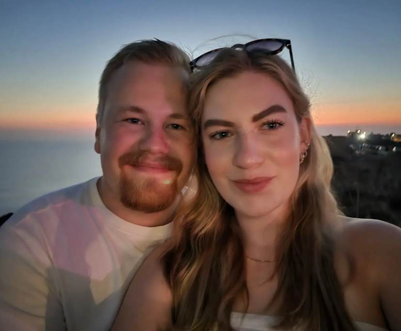 Lea (22) and Jonny (26), $400, 