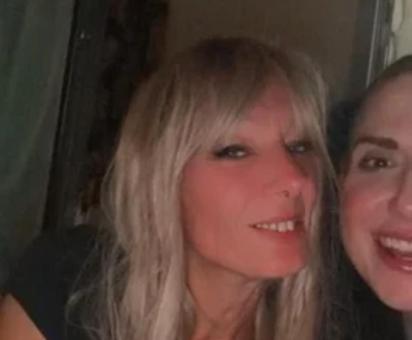 Ella (40), $250, Smoker, No pets, and No children