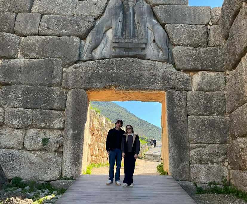 Eva (27) and Miguel (28), $700, 