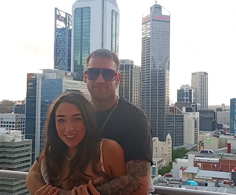 Isabella (28) and Dylan (30), $600, Smoker, No pets, and No children