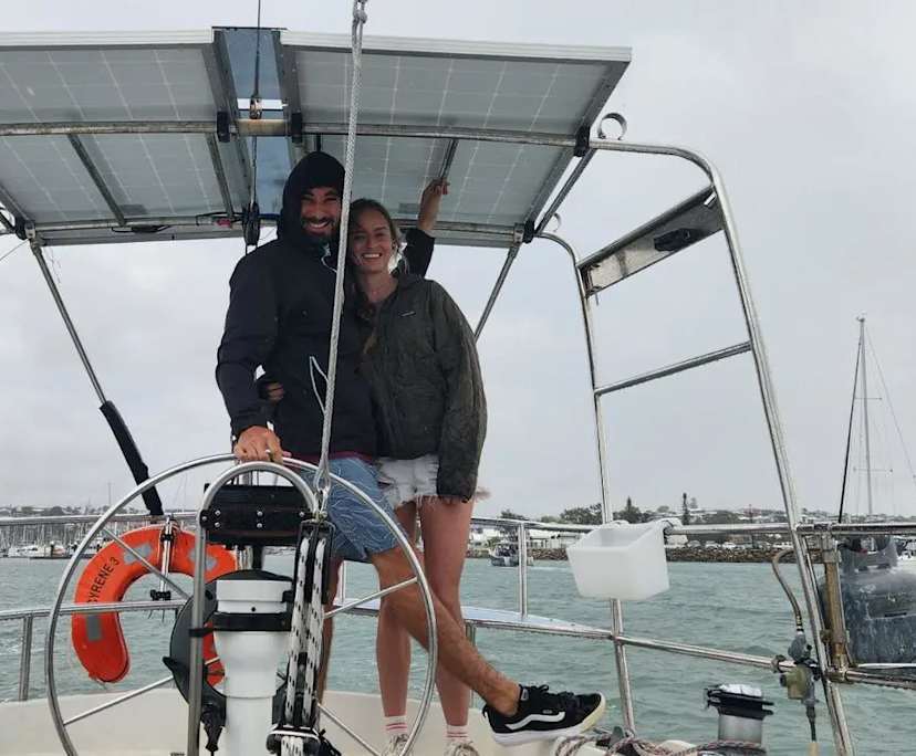 Daisy Cross & Sergio Messias