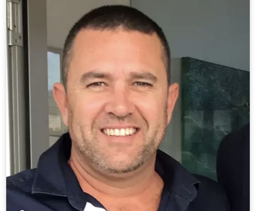 Jai (50), $500, Have children, Non-smoker, and No pets