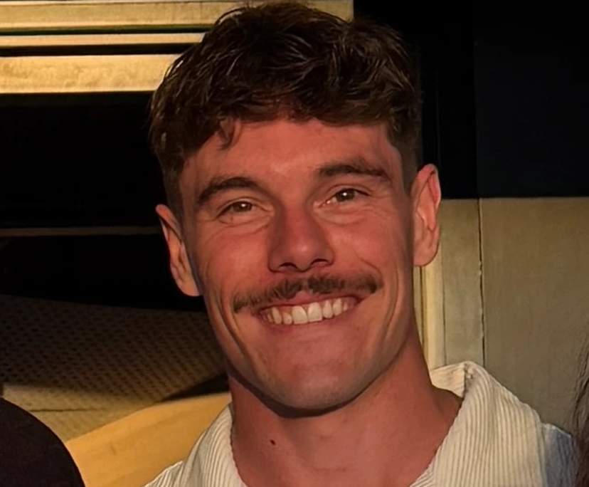 Nic (28), $350, Non-smoker, No pets, and No children