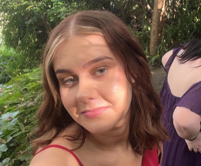 Brielle (26), $300, Non-smoker, No pets, and No children