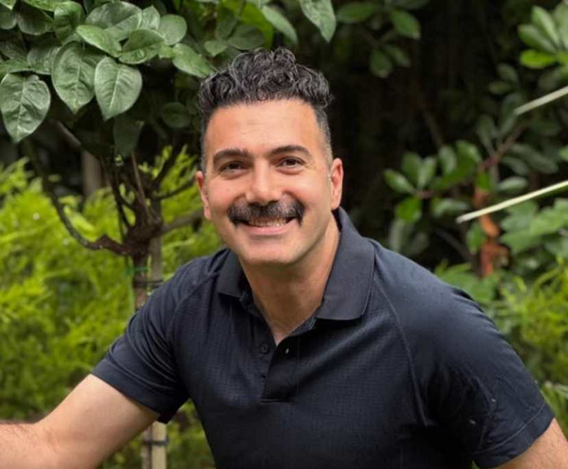 Mo (40), $375, Non-smoker, No pets, and No children