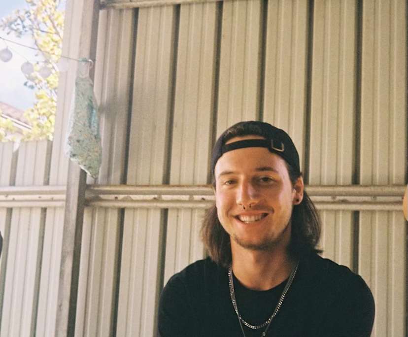 Bradley (23), $300, No pets, Non-smoker, and No children