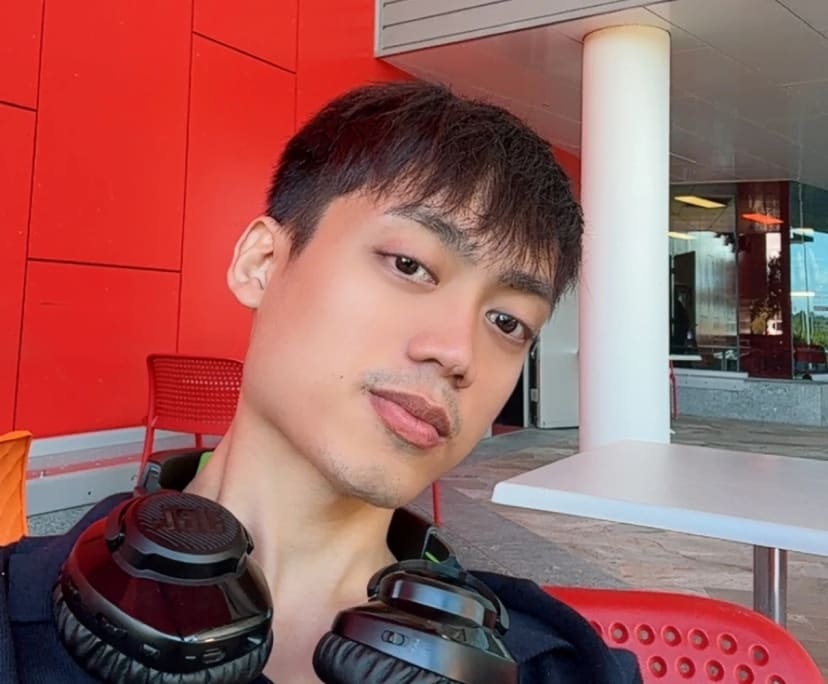 Carl Christian (27), $250, LGBTQIA+, Non-smoker, No pets, and No children