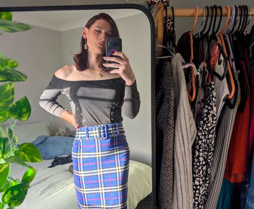 Monica Davison (29), $500, LGBTQIA+, Non-smoker, No pets, and No children