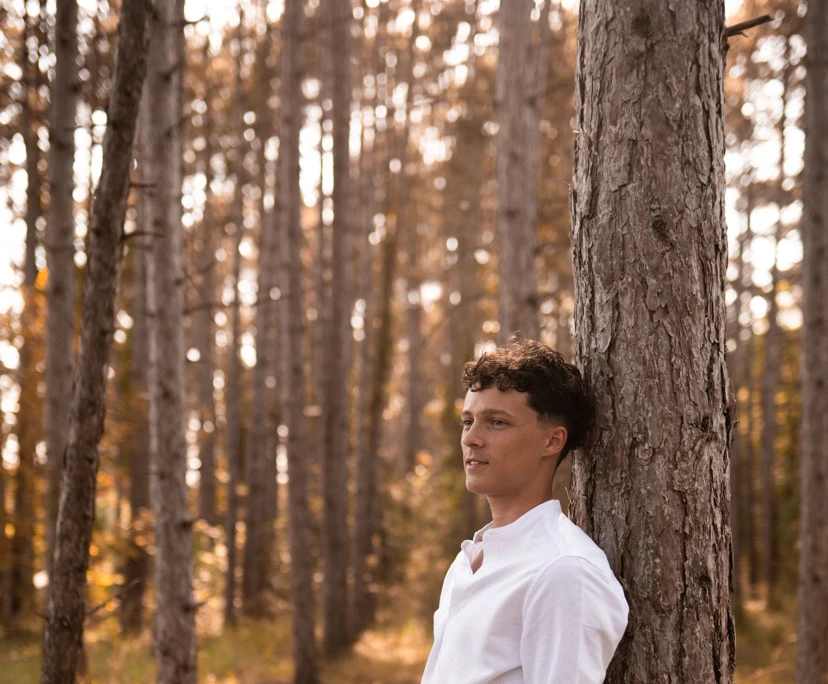 Charly (20), $300, Non-smoker, No pets, and No children