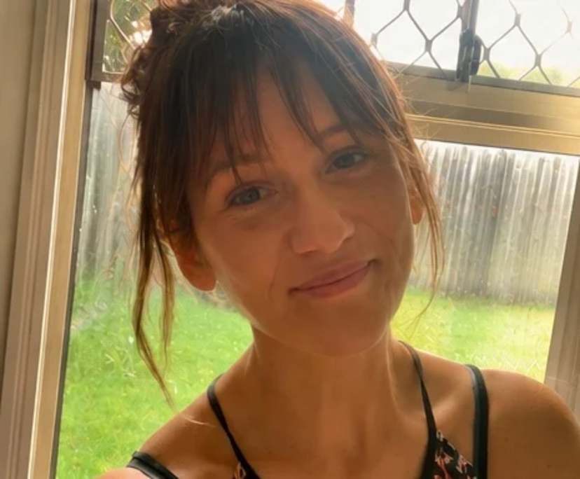 Kell (42), $350, Non-smoker, Have pets, and No children