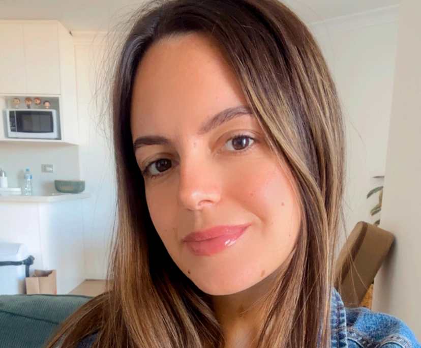 Pamela Agostini (31), $400, Non-smoker, No pets, and No children
