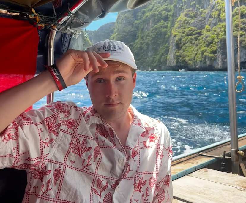 Andrew (23), $350, Non-smoker, No pets, and No children