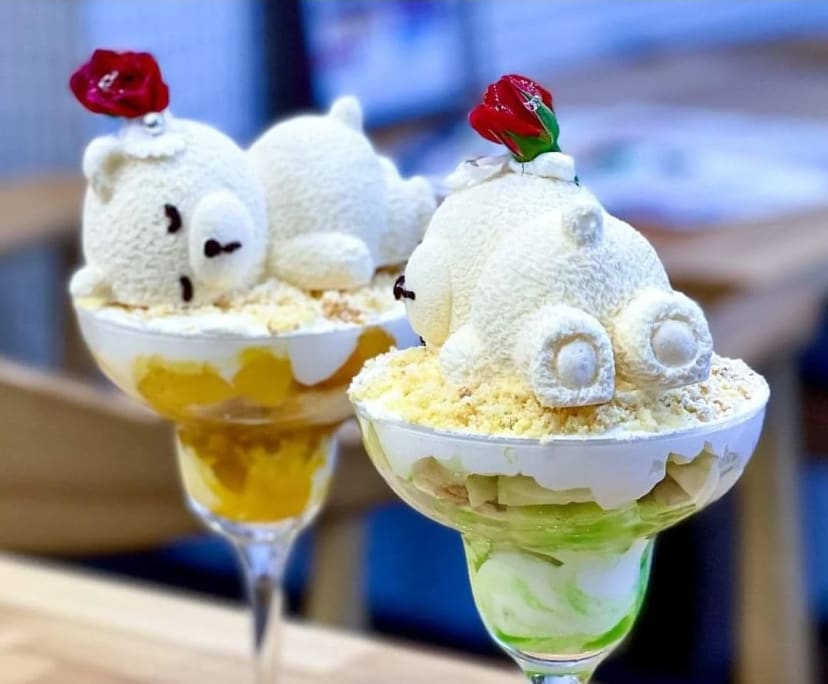 Paul (42), $150, Non-smoker, No pets, and No children