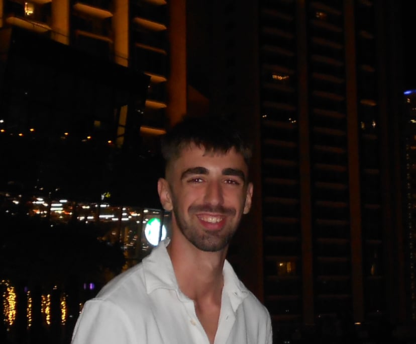 Filip (21), $450, Non-smoker, No pets, and No children