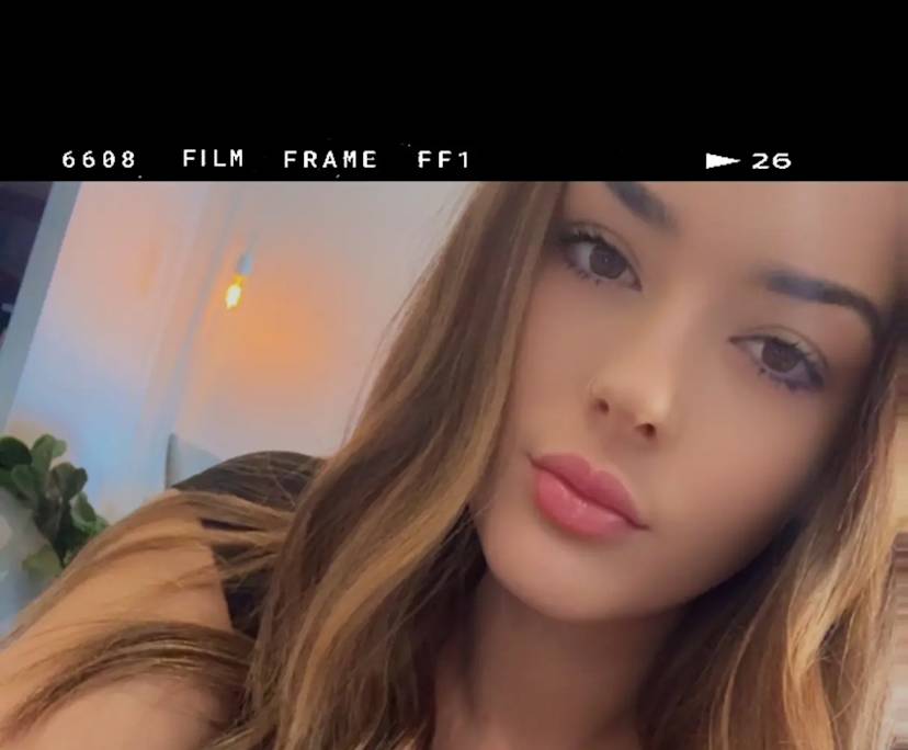 Emily (24), $450, Have pets, Non-smoker, and No children