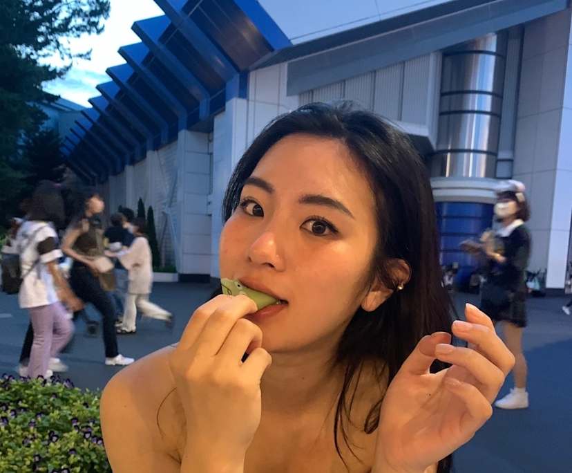 Asako (31), $450, Non-smoker, No pets, and No children