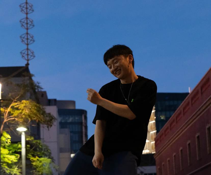 Eamon (28), $250, Non-smoker, No pets, and No children