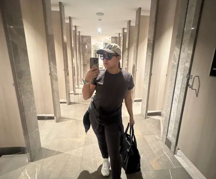 Dianne (43), $400, Non-smoker, No pets, and No children