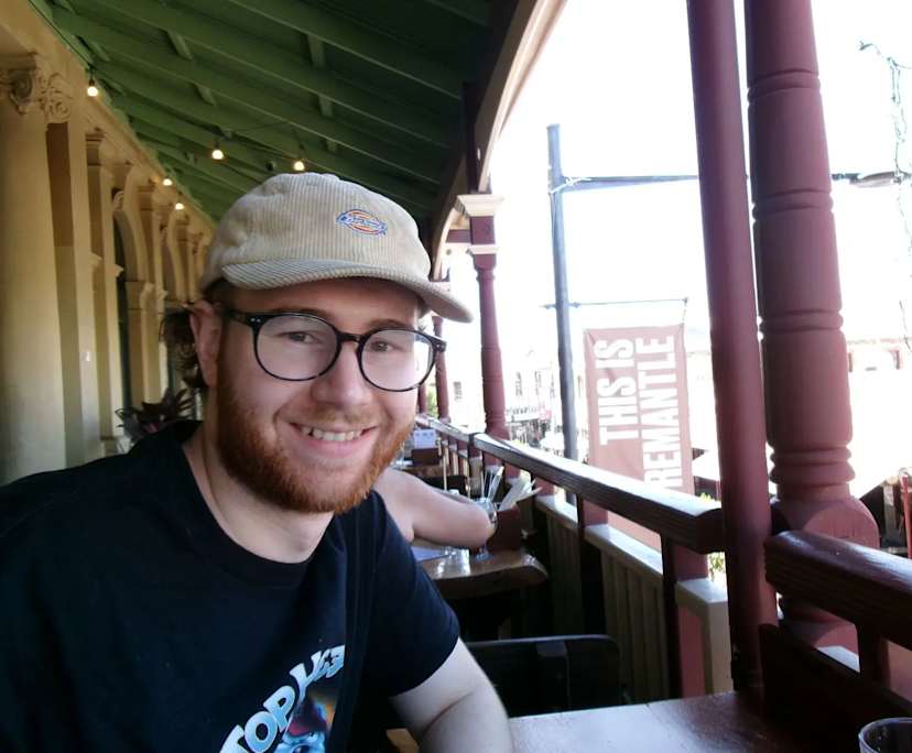 Ethan (24), $300, Non-smoker, No pets, and No children