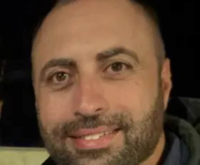 John (47), $400, Non-smoker, No pets, and No children