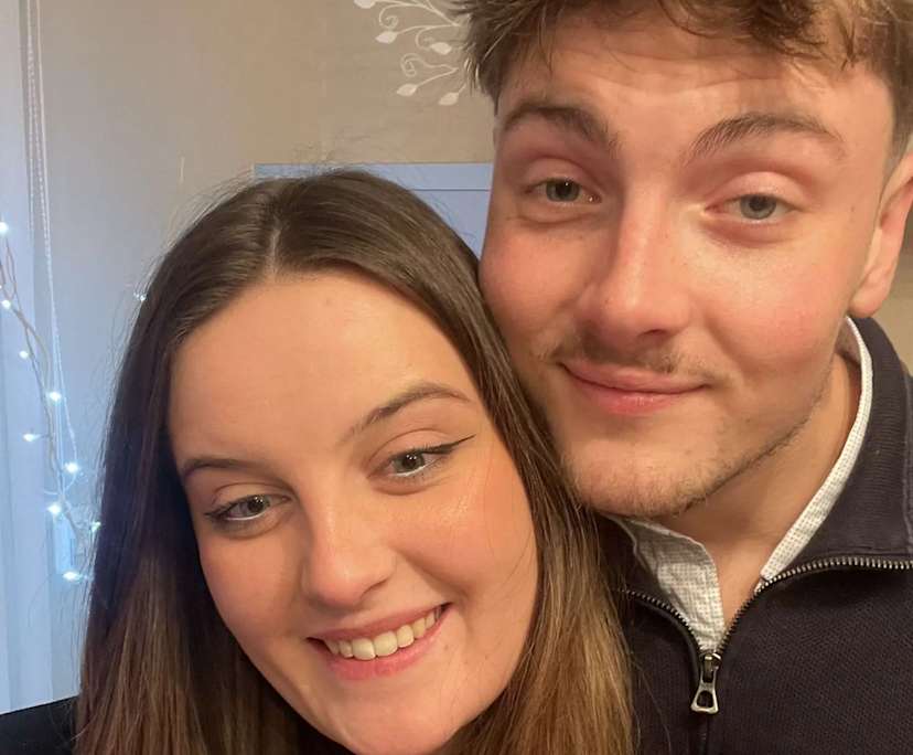 Theo (22) and amber (21), $450, Non-smoker, No pets, and No children