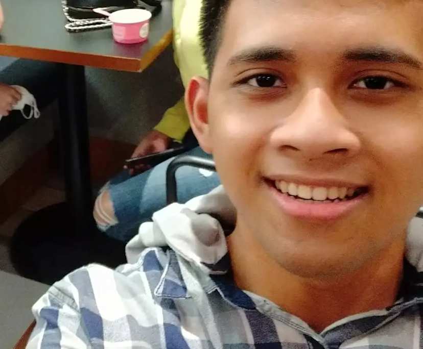 Bagaskara Adhiguna (24), $300, Smoker, Non-smoker, No pets, and No children