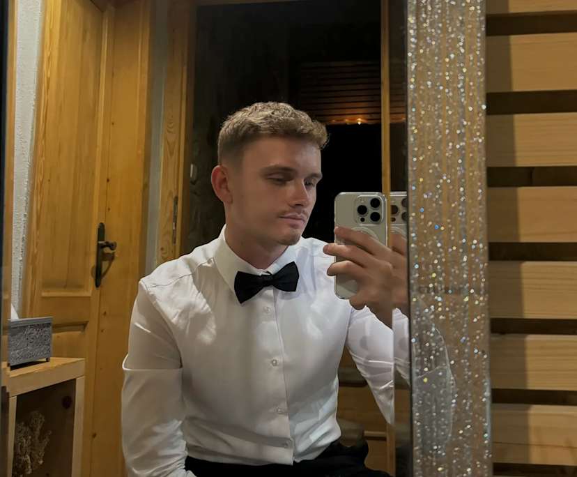 Rostislav (26), $350, LGBTQIA+, Non-smoker, No pets, and No children