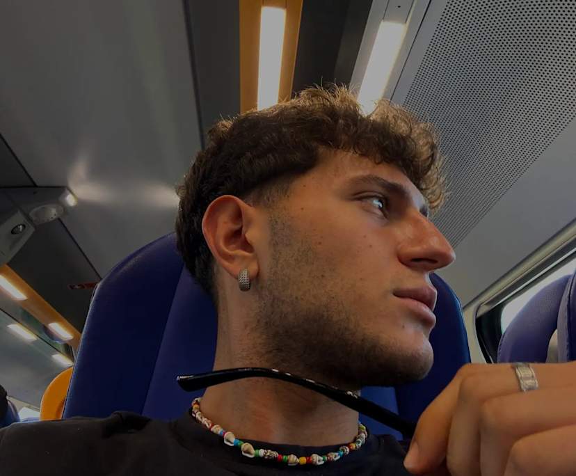 Gaetano (20), $300, Non-smoker, No pets, and No children
