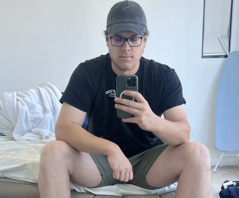 Zac (30), $400, Have children, Non-smoker, and No pets