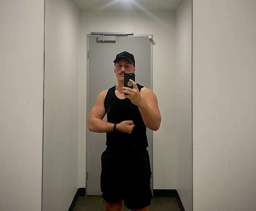Zane (25), $350, 