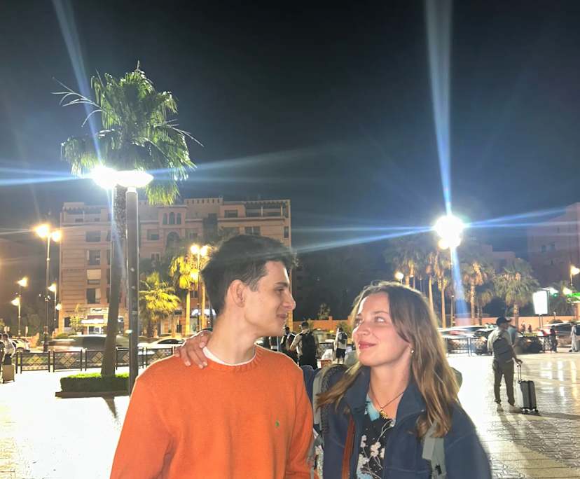Elsa (23) and Max (21), $300, 