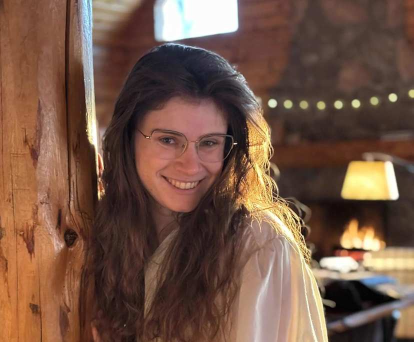 Edith (26), $300, LGBTQIA+, Non-smoker, No pets, and No children