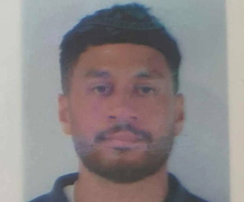 Jordan (25), $450, Smoker, No pets, and No children