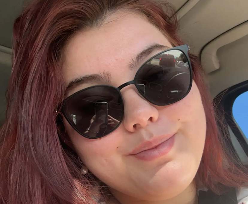 Sabrina (24), $500, Non-smoker, Have pets, and No children