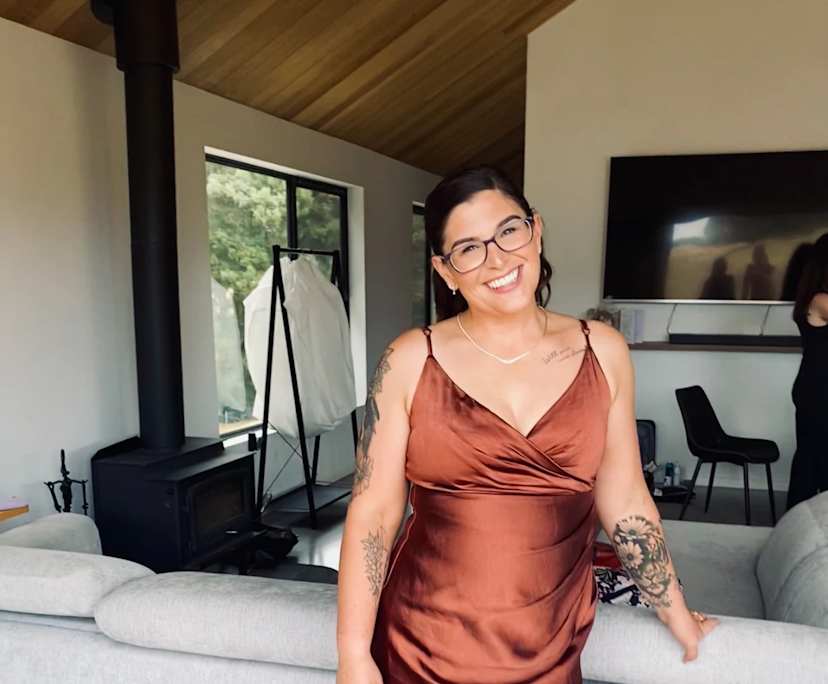 Rebecca (36), $350, Non-smoker, Have pets, and No children