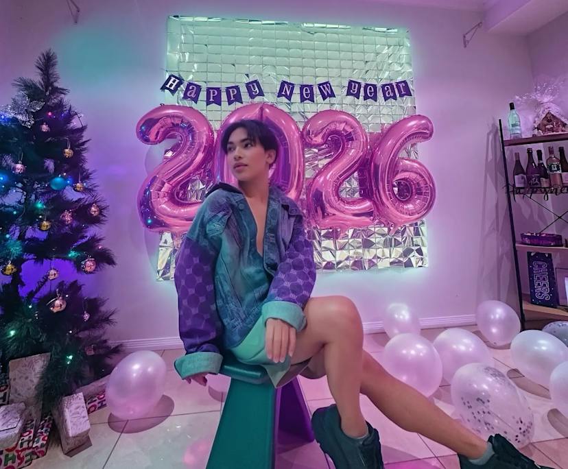 Walter (29), $400, LGBTQIA+, Non-smoker, No pets, and No children