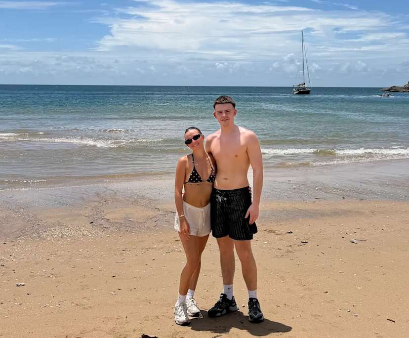 Max (21) and Zara (20), $450, 