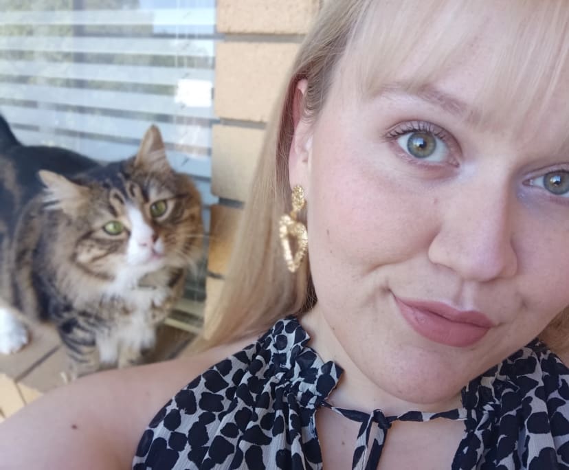 Eloise (24) - Looking in Woolloongabba, Wilston, Wes... | Flatmates.com.au