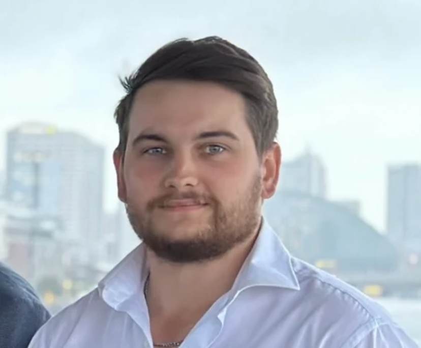 Charlie (26), $300, Non-smoker, No pets, and No children